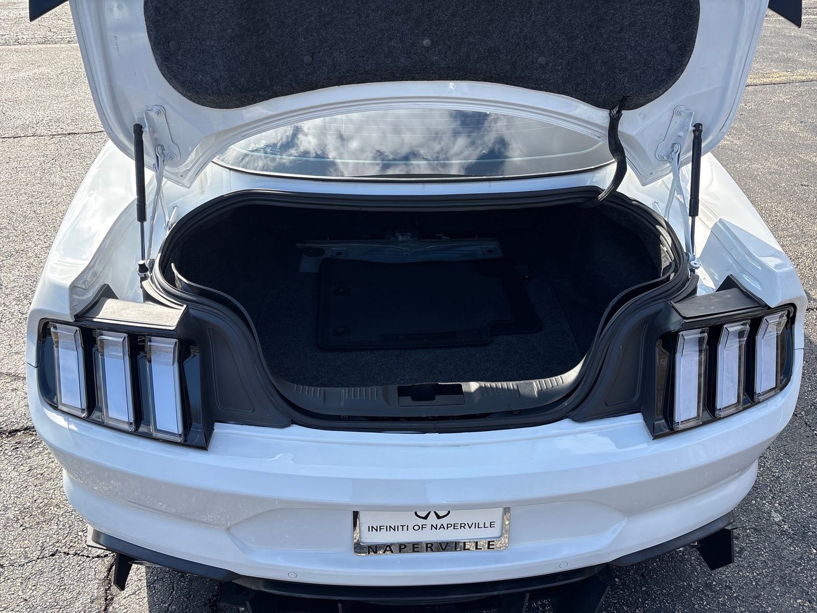 Used 2019 Ford Mustang GT Premium RWD image 23