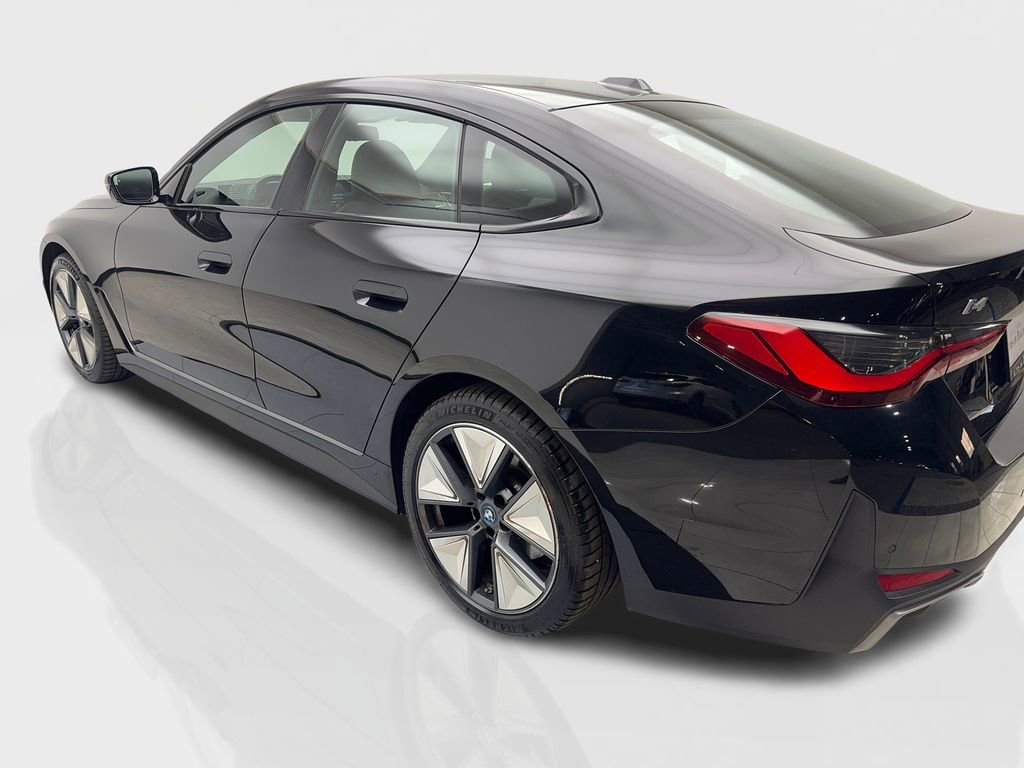 Used 2023 BMW i4 eDrive35 image 14