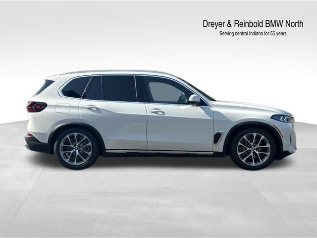 New 2026 BMW X5 xDrive50e w/ Premium Package AWD/4WD image 8