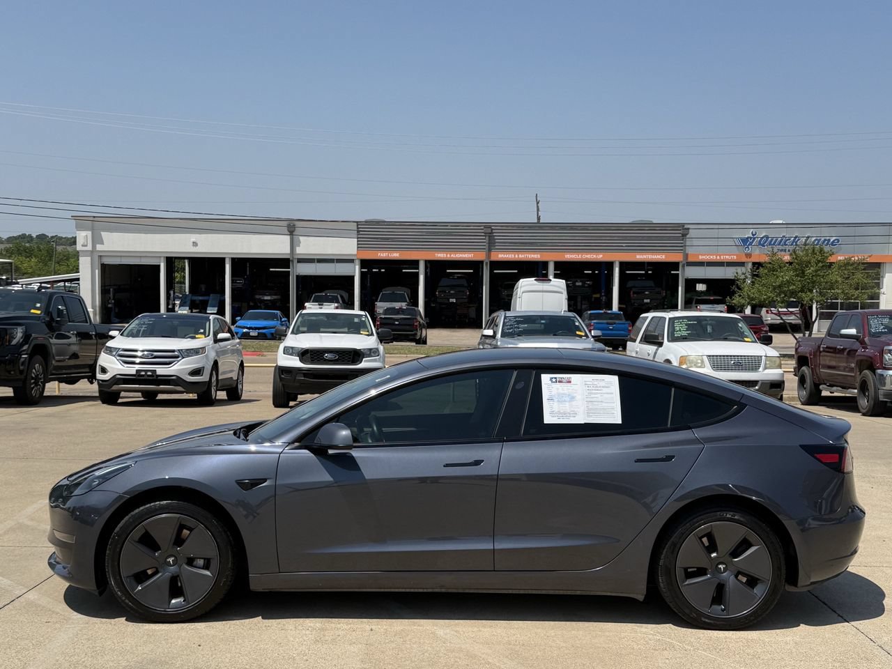 Used 2023 Tesla Model 3 Standard Range RWD image 3