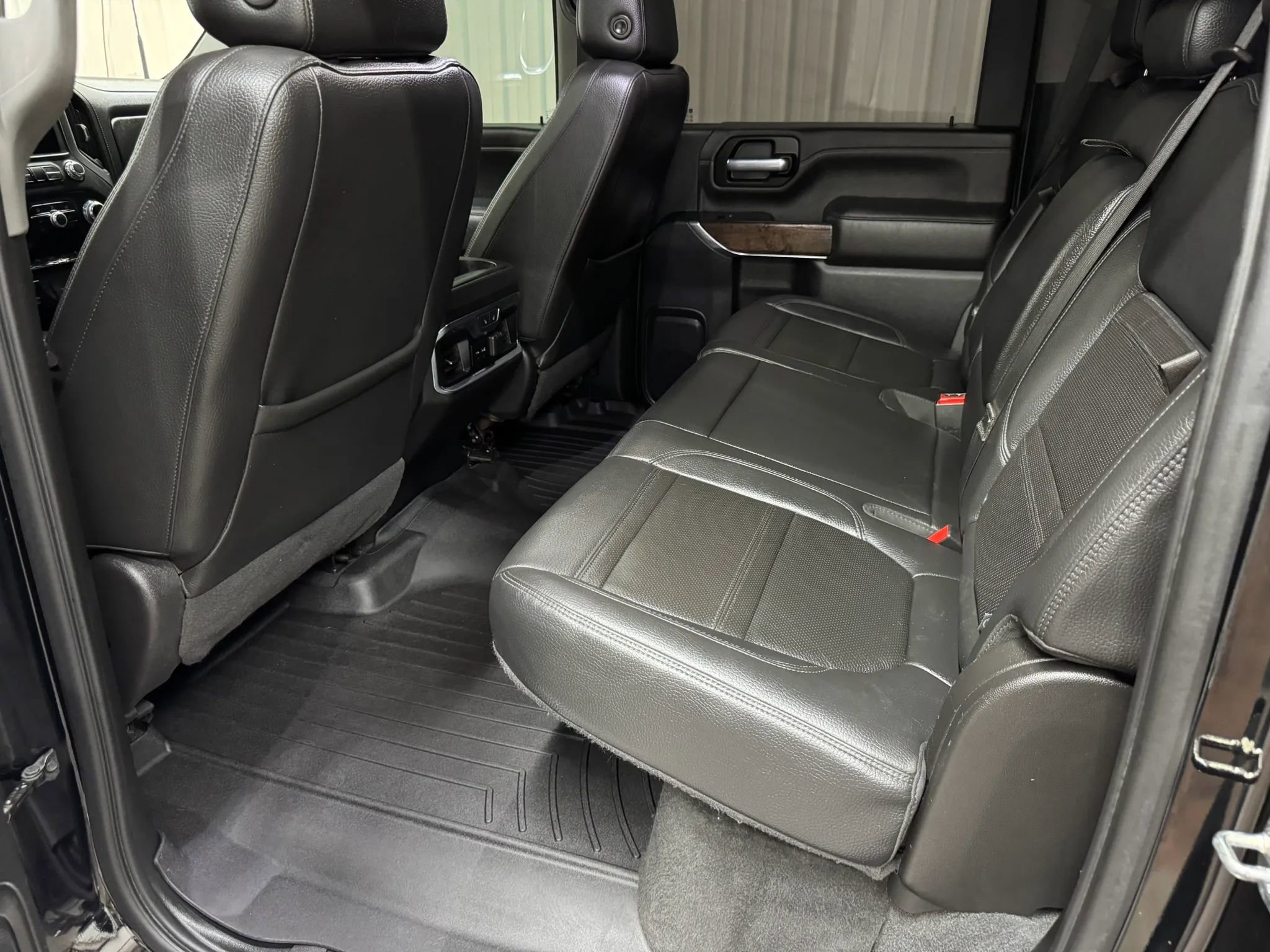 Used 2020 GMC Sierra 2500 Denali w/ Denali Ultimate Package AWD/4WD image 12