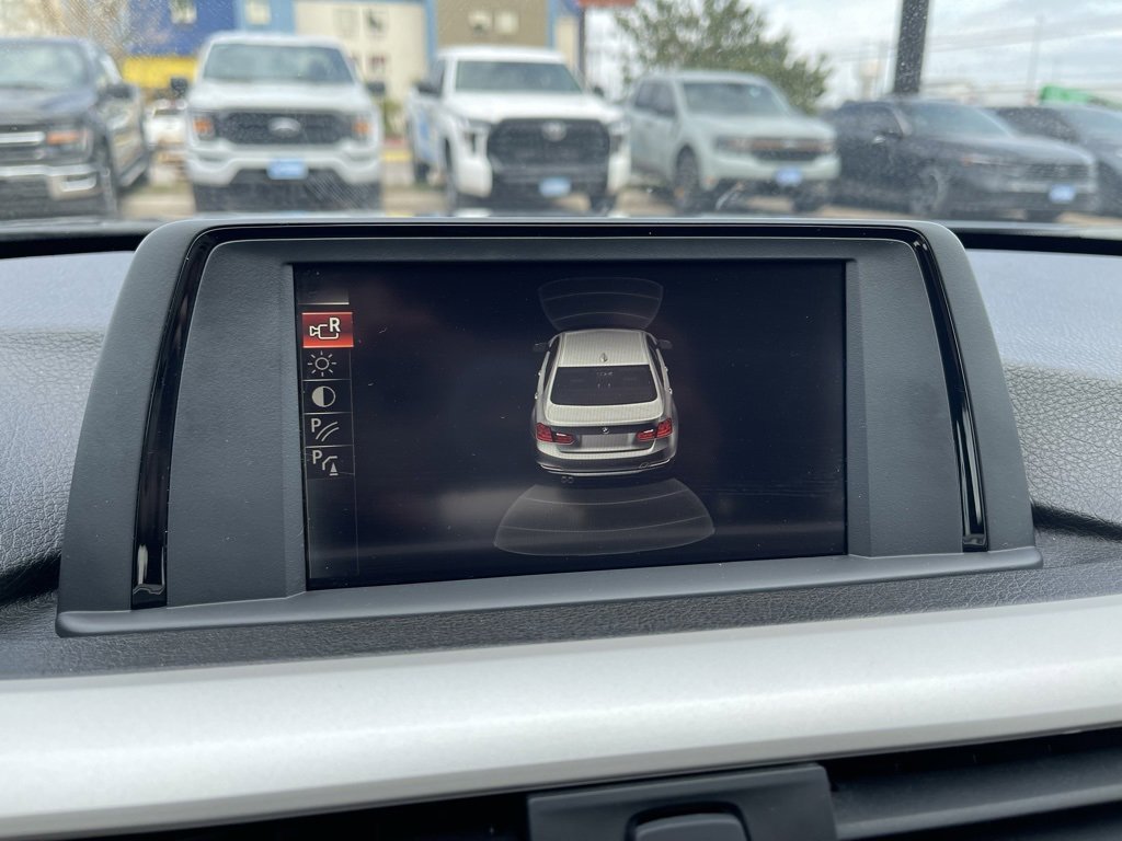 Used 2016 BMW 320i Sedan image 16