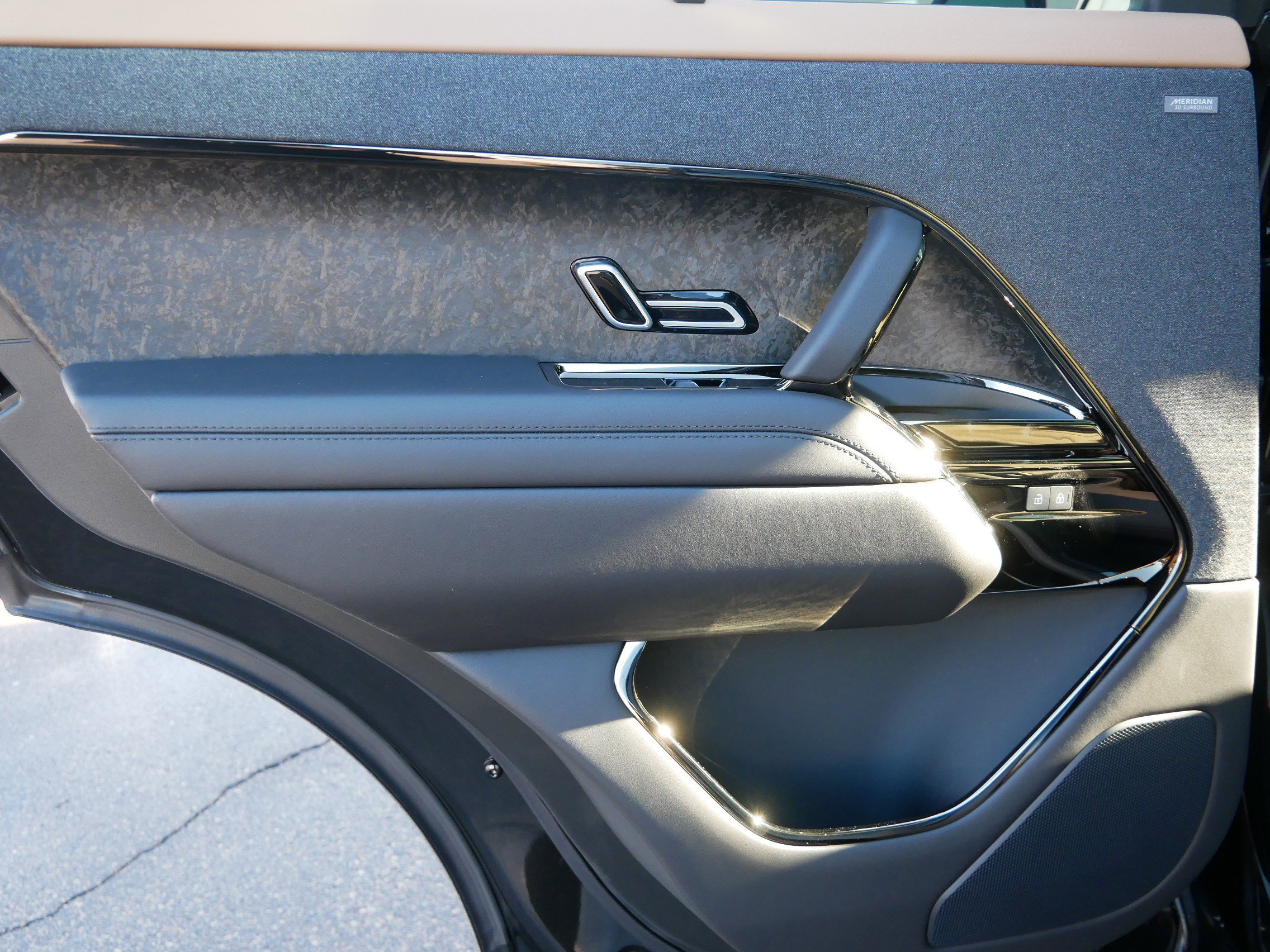 New 2025 Land Rover Range Rover Sport Autobiography image 6