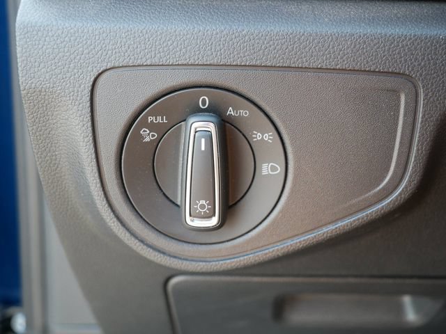 Certified 2023 Volkswagen Atlas Cross Sport SE w/ Panoramic Sunroof Package AWD/4WD image 24