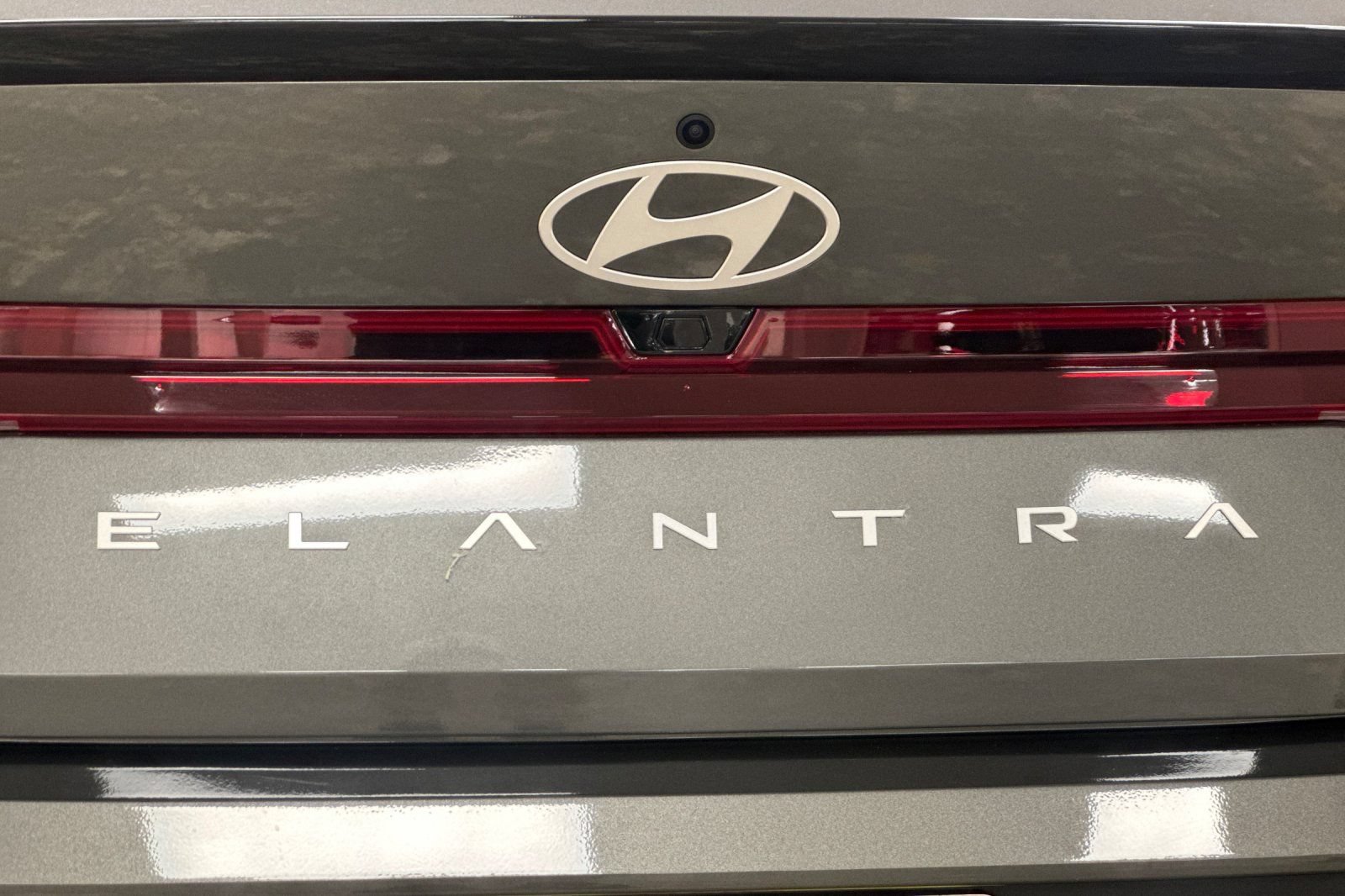 New 2026 Hyundai Elantra Sport FWD image 25
