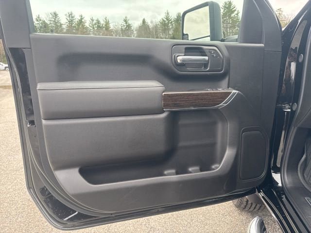 New 2026 GMC Sierra 2500 SLE AWD/4WD image 8