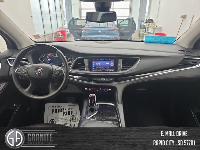 Used 2020 Buick Enclave Avenir w/ Avenir Technology Package image 12