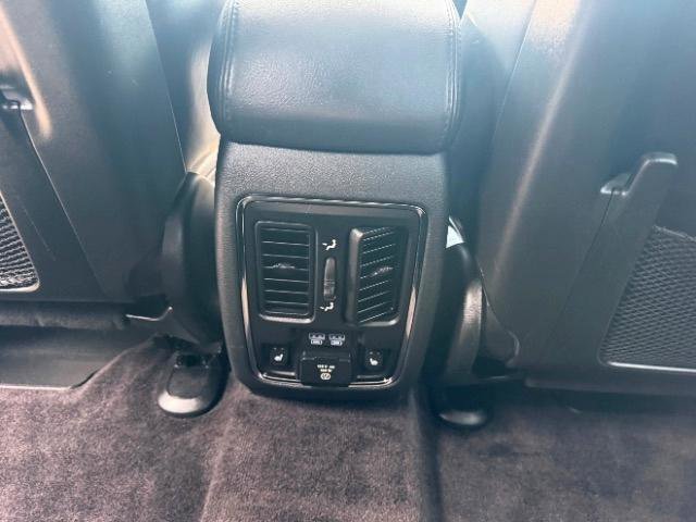 Used 2018 Jeep Grand Cherokee Summit AWD/4WD image 35