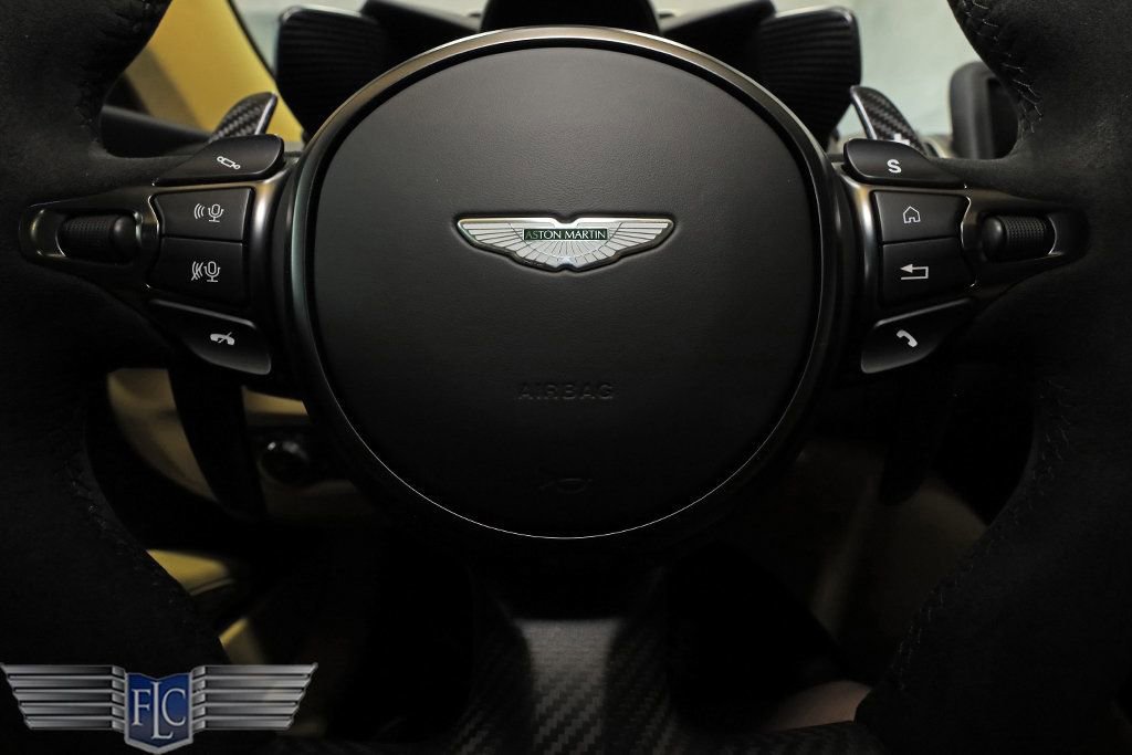 Used 2023 Aston Martin DBS Superleggera Volante image 40