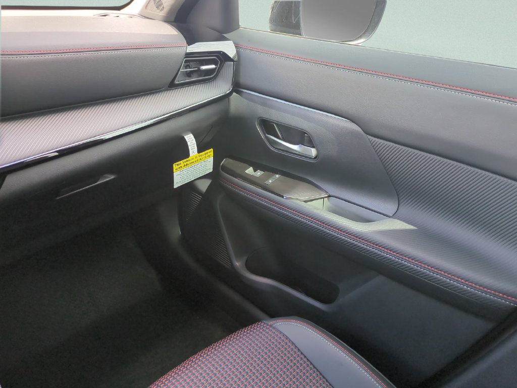 Certified 2026 Nissan Kicks SR FWD image 23