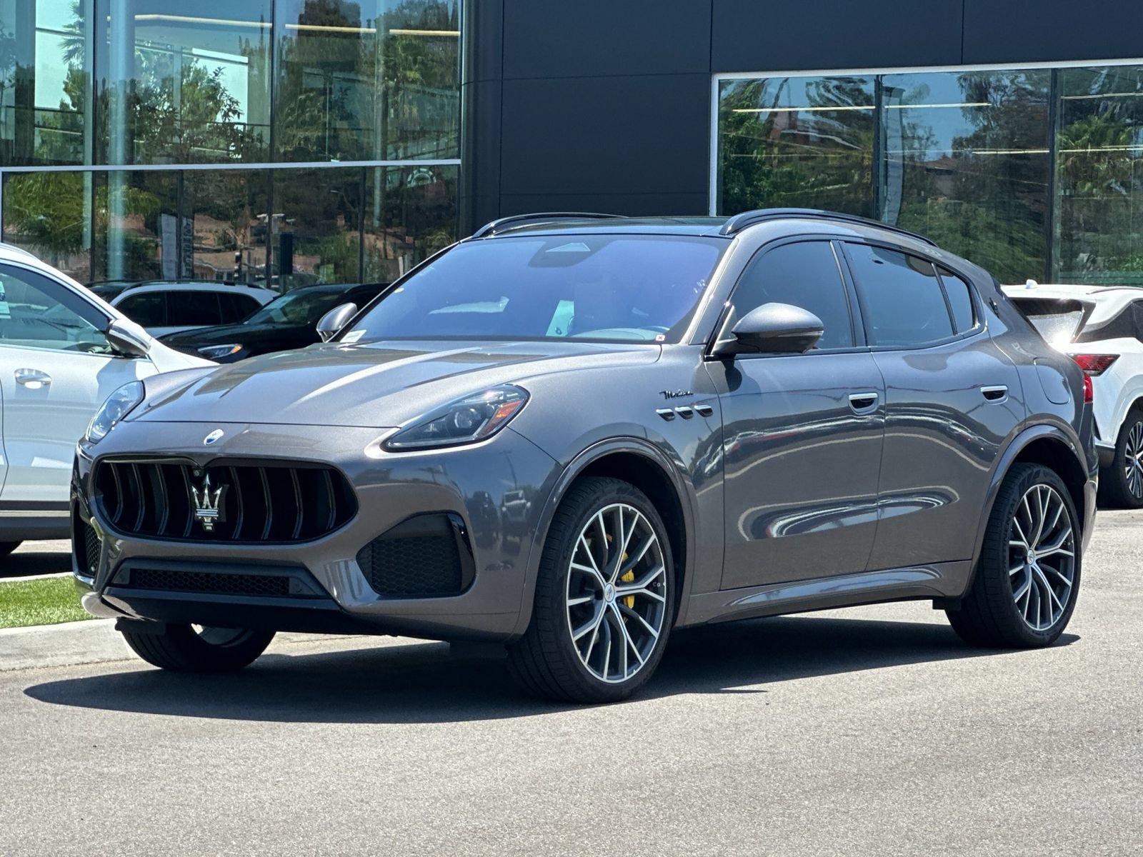 Used 2023 Maserati Grecale Modena AWD/4WD image 7