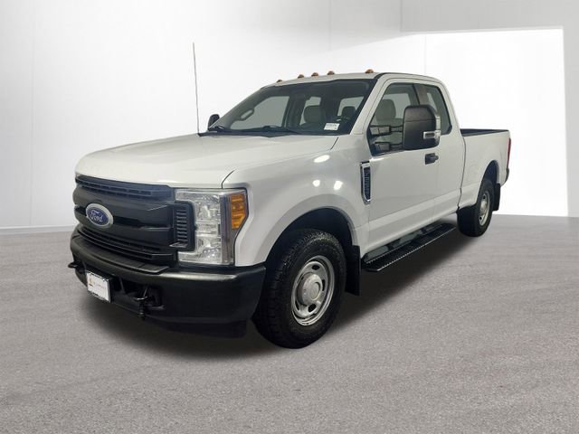 Used 2017 Ford F250 XL w/ Power Equipment Group RWD image 2