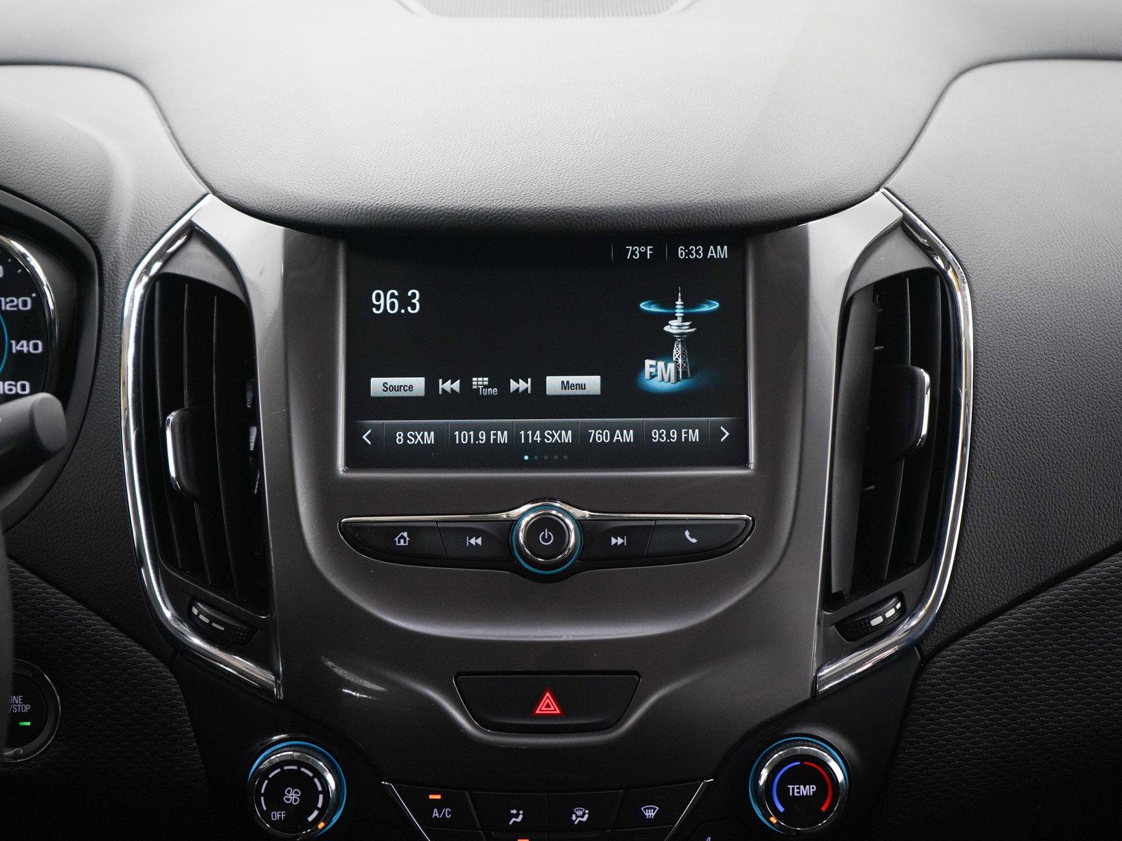 Used 2017 Chevrolet Cruze LT w/ Convenience Package FWD image 15