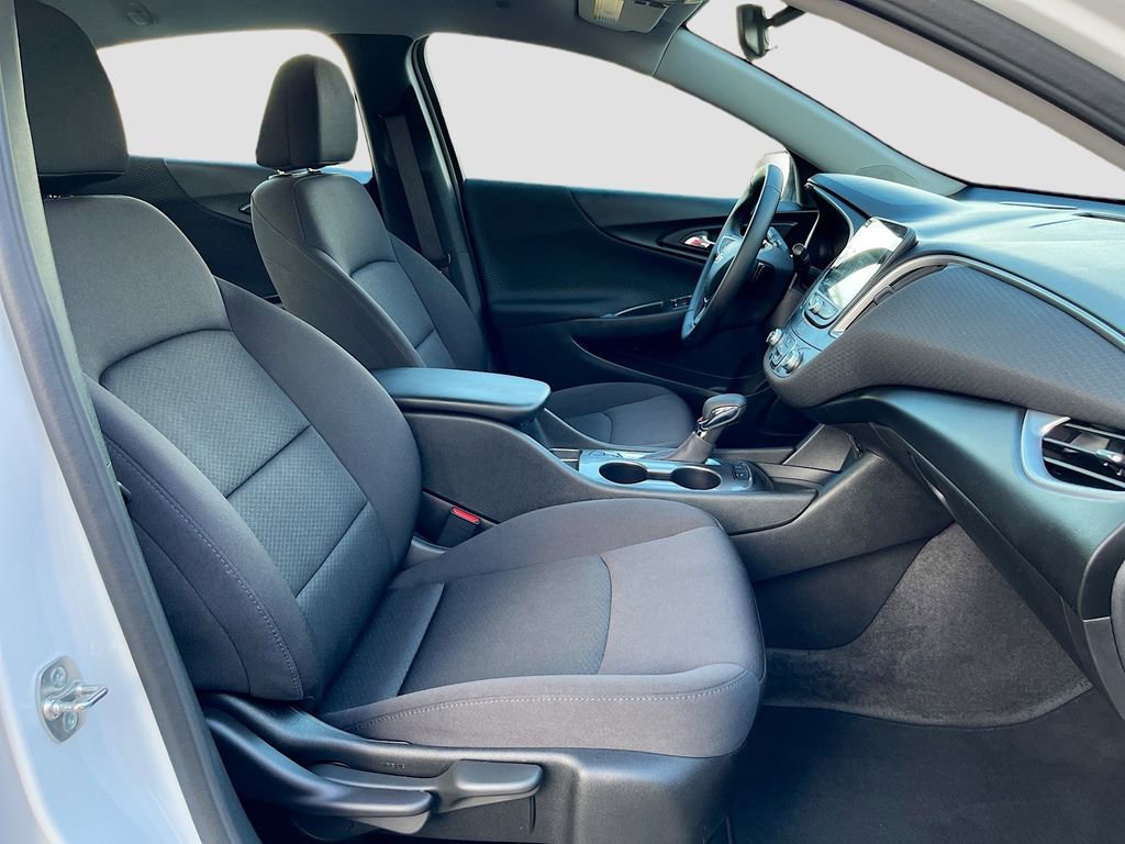 Used 2024 Chevrolet Malibu RS image 27