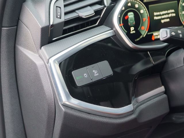 Used 2022 Audi Q3 2.0T Premium Plus image 29