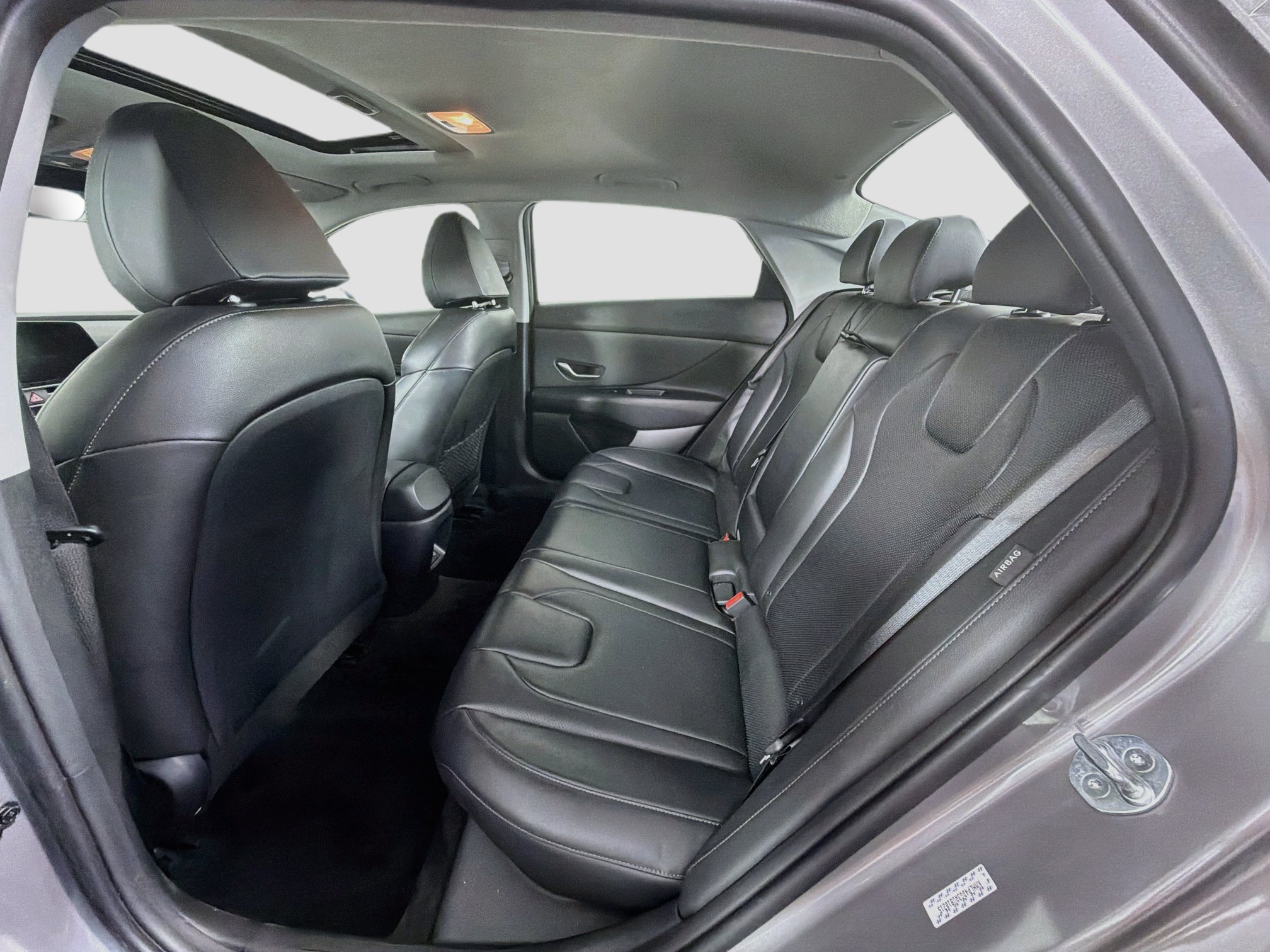 Used 2024 Hyundai Elantra Limited FWD image 28