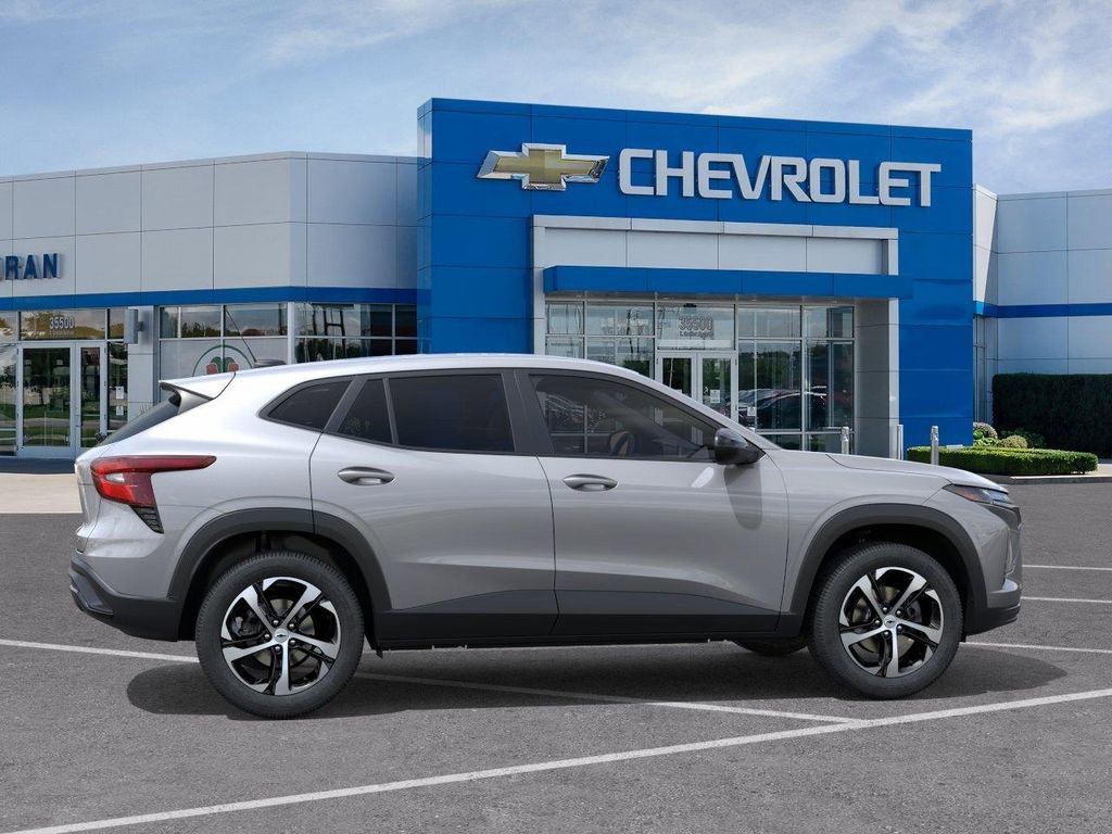 New 2026 Chevrolet Trax RS w/ Driver Confidence Package FWD image 5