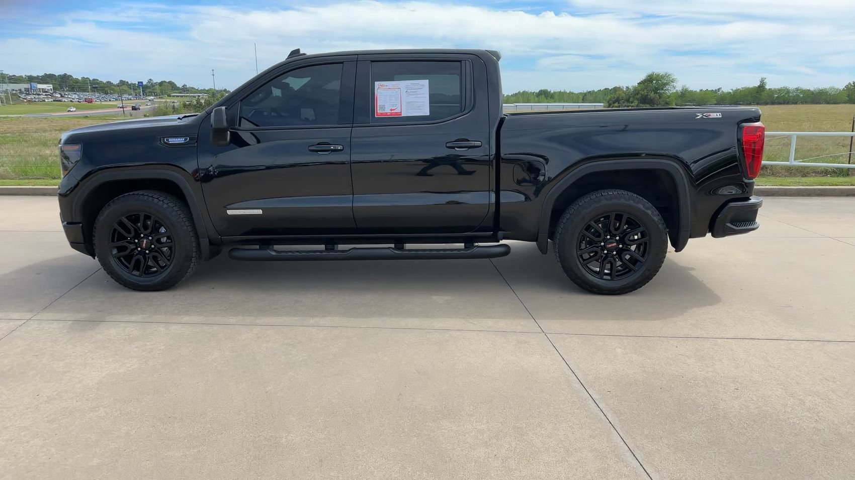 Used 2024 GMC Sierra 1500 Elevation w/ Preferred Package AWD/4WD image 6