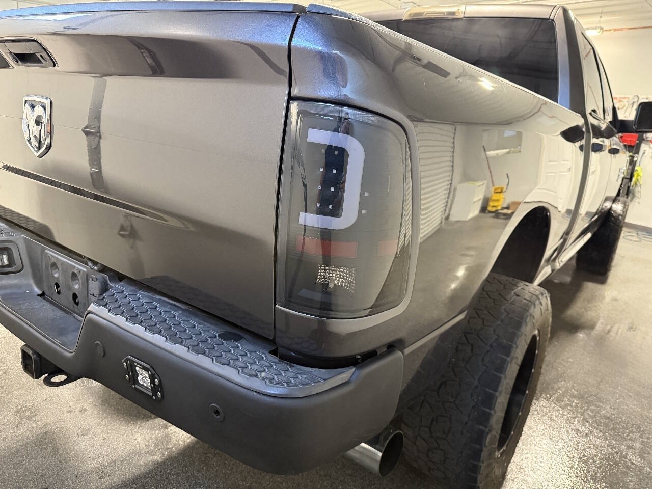Used 2017 RAM 2500 Tradesman w/ Chrome Appearance Group AWD/4WD image 7