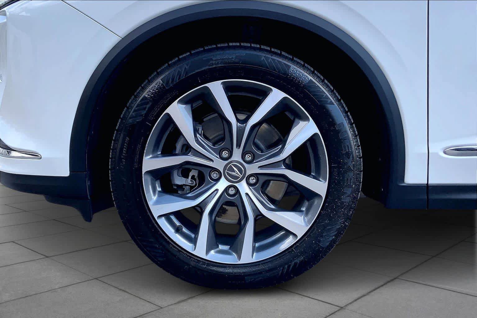 Certified 2023 Acura MDX FWD w/ Technology Package image 11