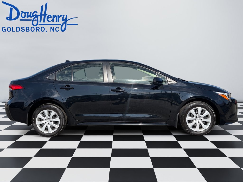 Used 2024 Toyota Corolla LE FWD image 6