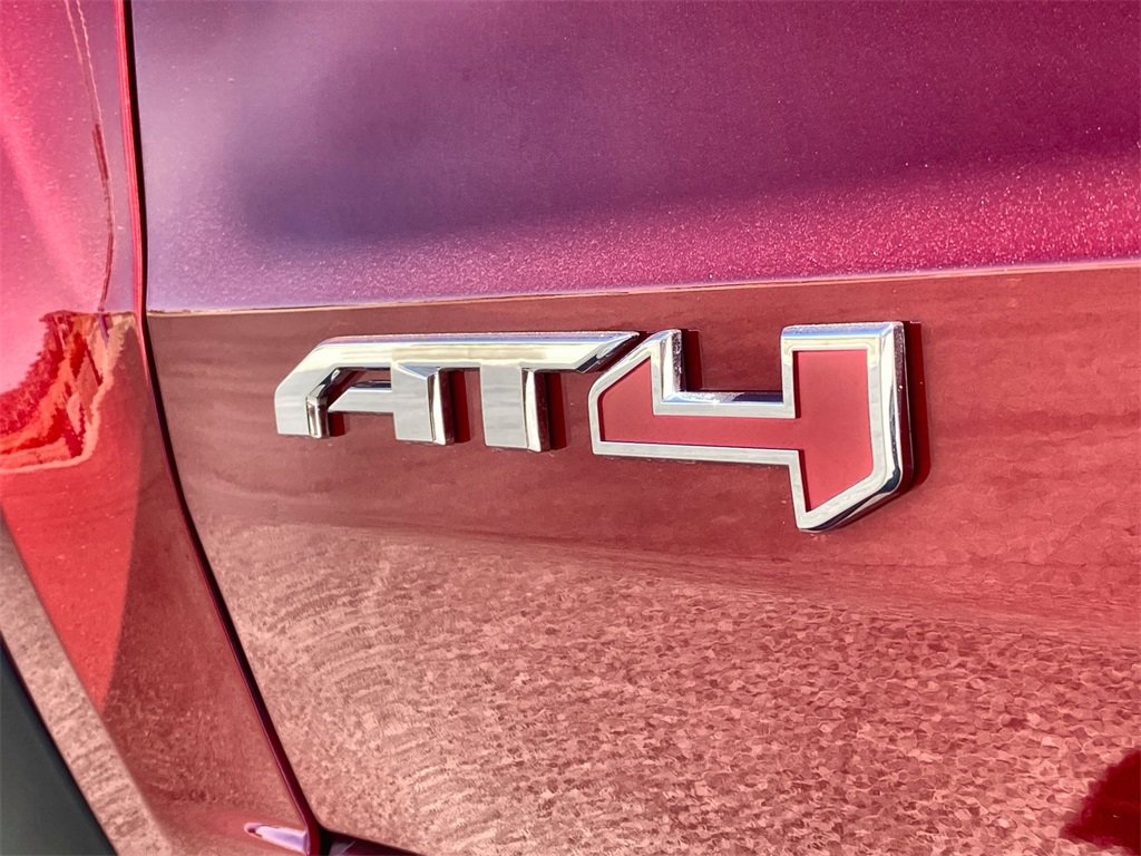 New 2025 GMC Canyon AT4 w/ AT4 Premium Package image 9