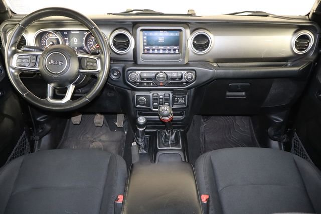 Used 2018 Jeep Wrangler Unlimited Sahara AWD/4WD image 12