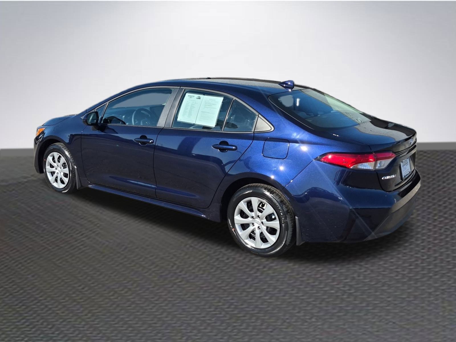 Used 2026 Toyota Corolla LE image 5