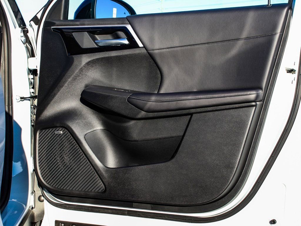 New 2026 Mitsubishi Outlander Trail Edition image 13