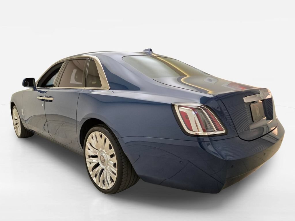 Certified 2025 Rolls-Royce Ghost AWD/4WD image 10