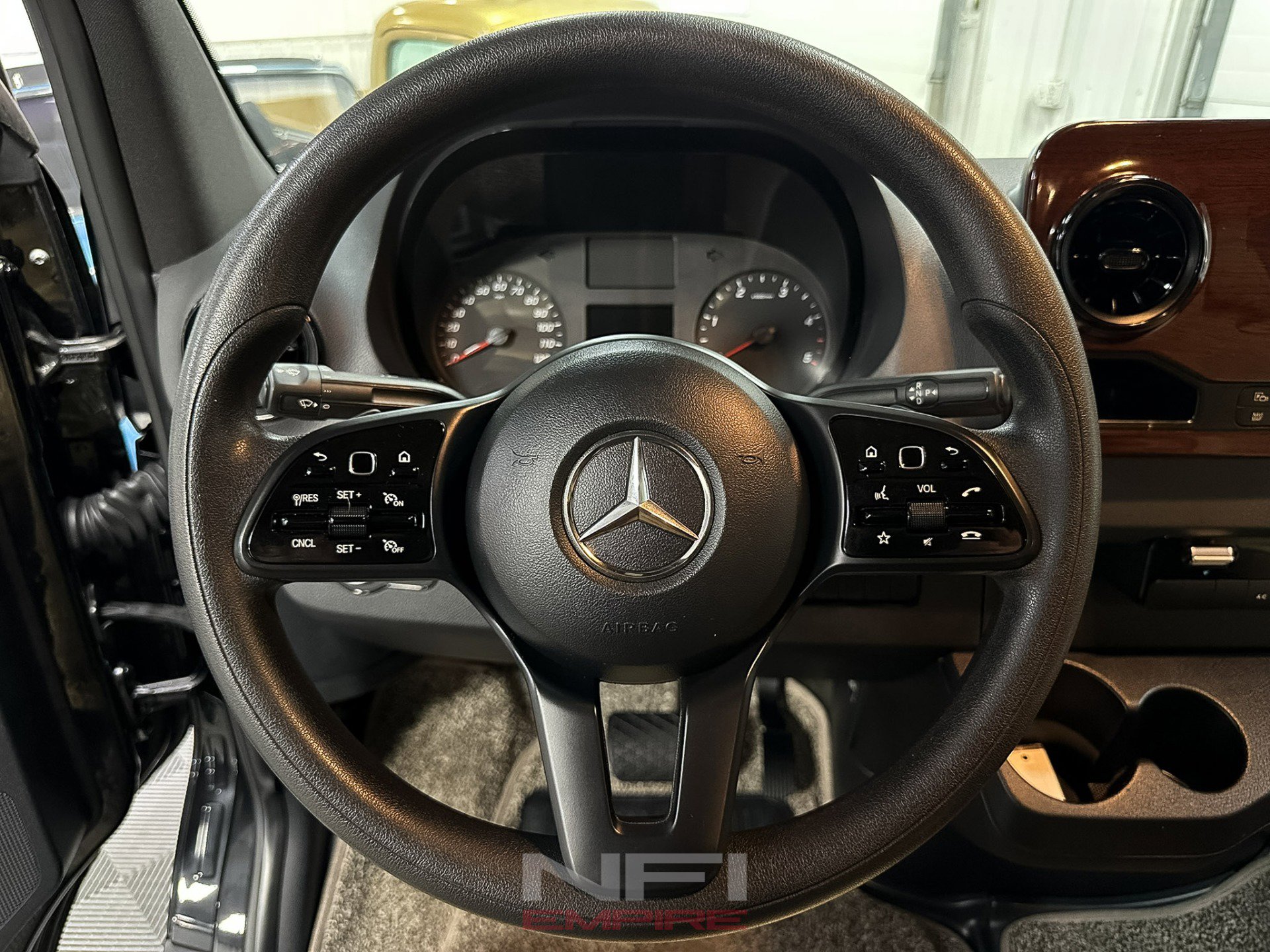 Used 2020 Mercedes-Benz Sprinter 3500 image 18