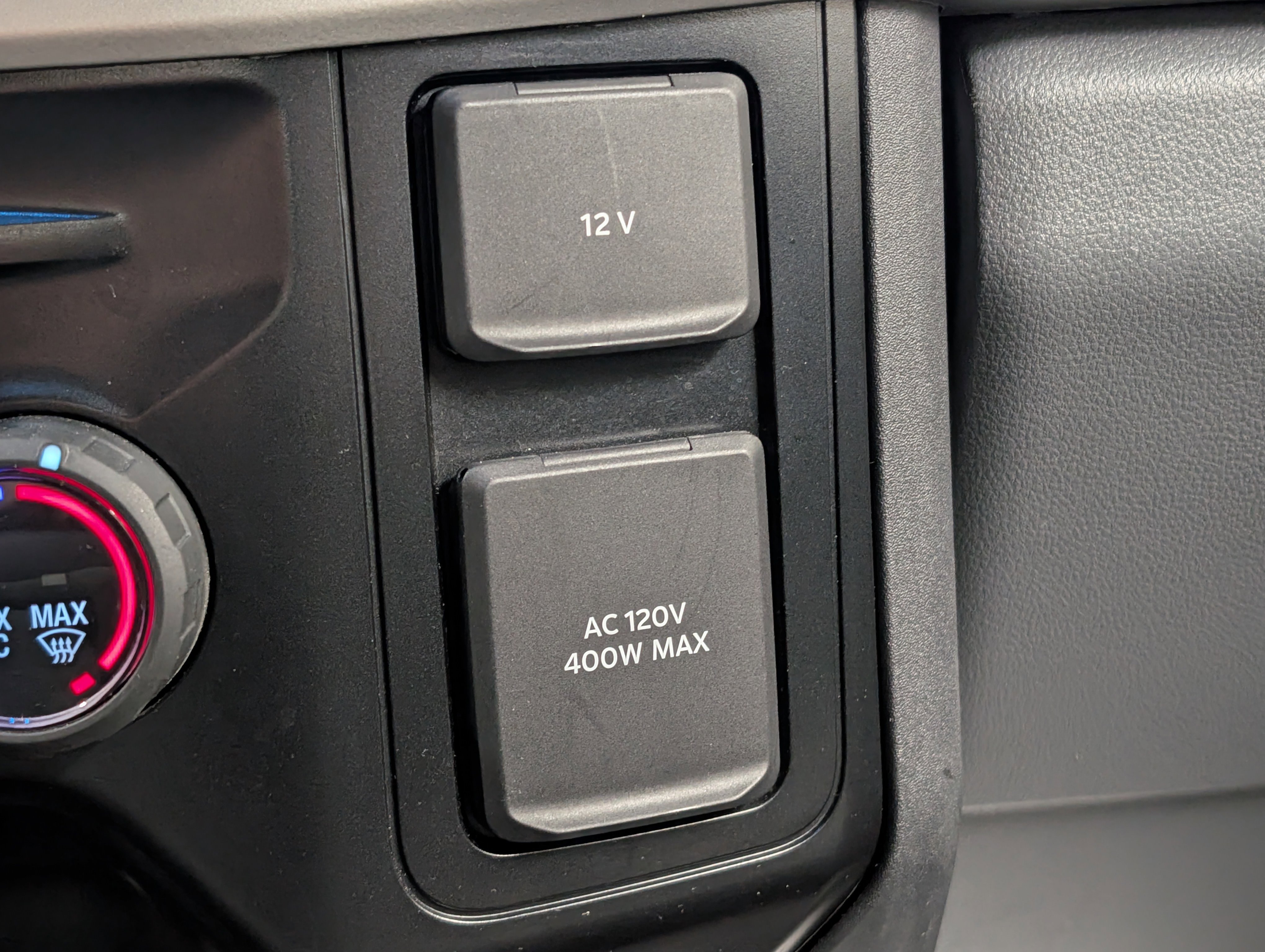 Used 2025 Ford F250 XLT AWD/4WD image 18