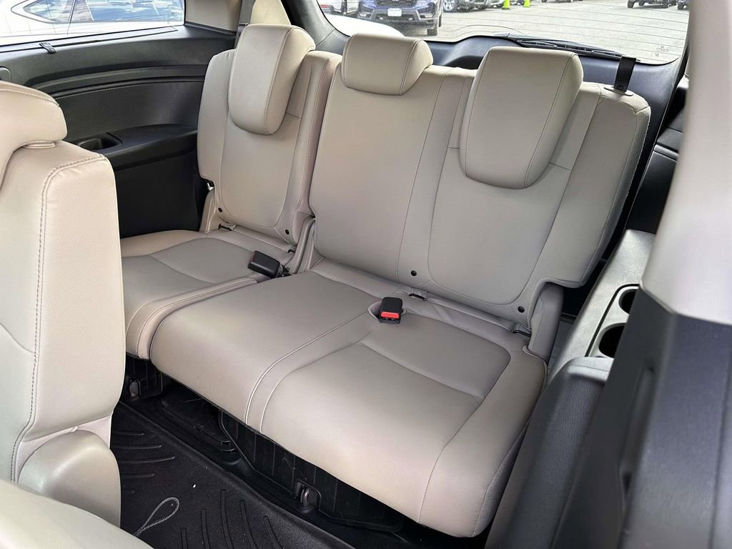Used 2021 Honda Odyssey Touring image 15