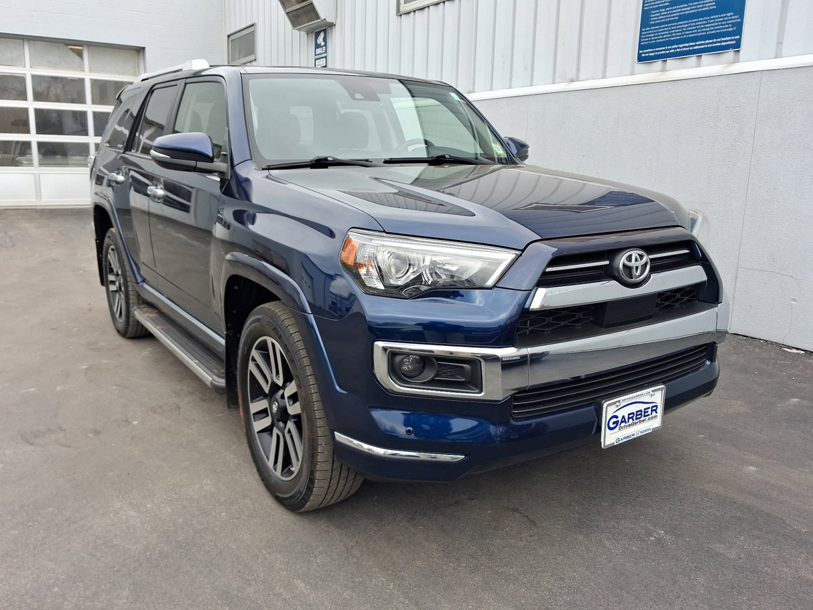 Used 2020 Toyota 4Runner Limited AWD/4WD image 5