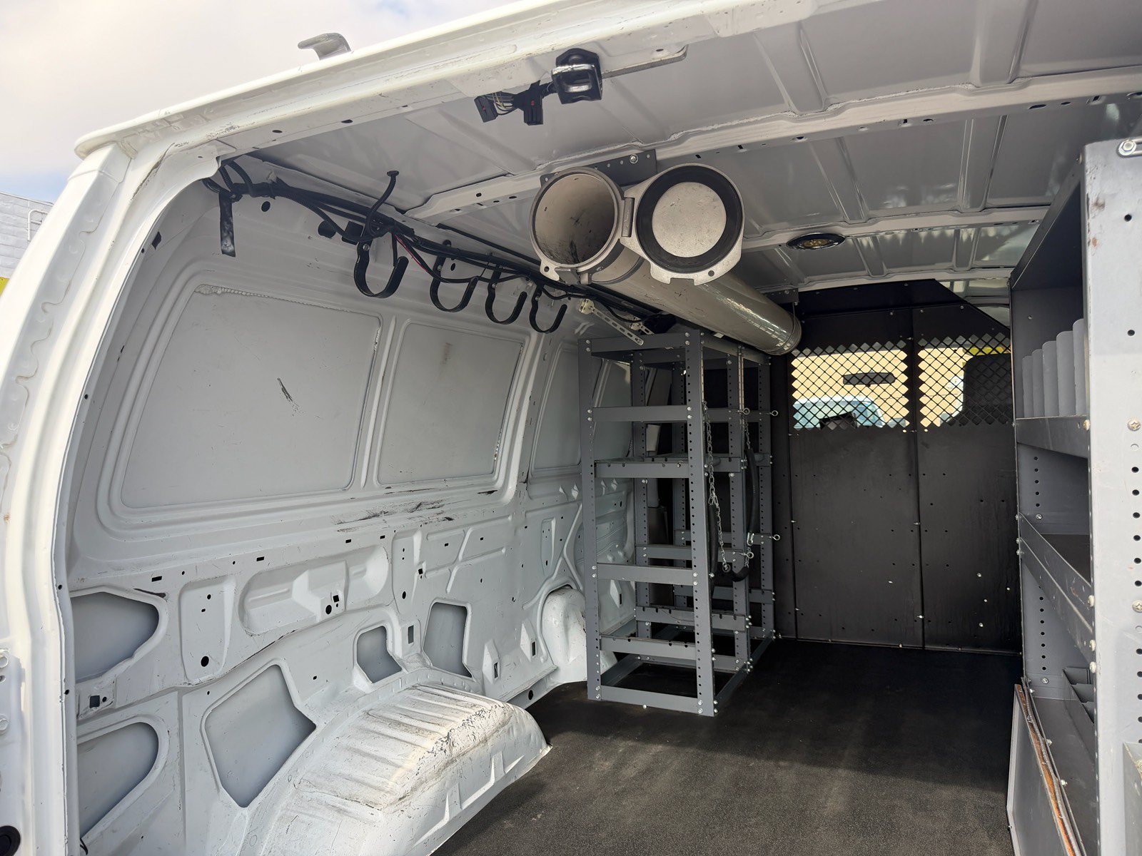 Used 2013 Ford E-150 and Econoline 150 w/ PWR Group RWD image 12