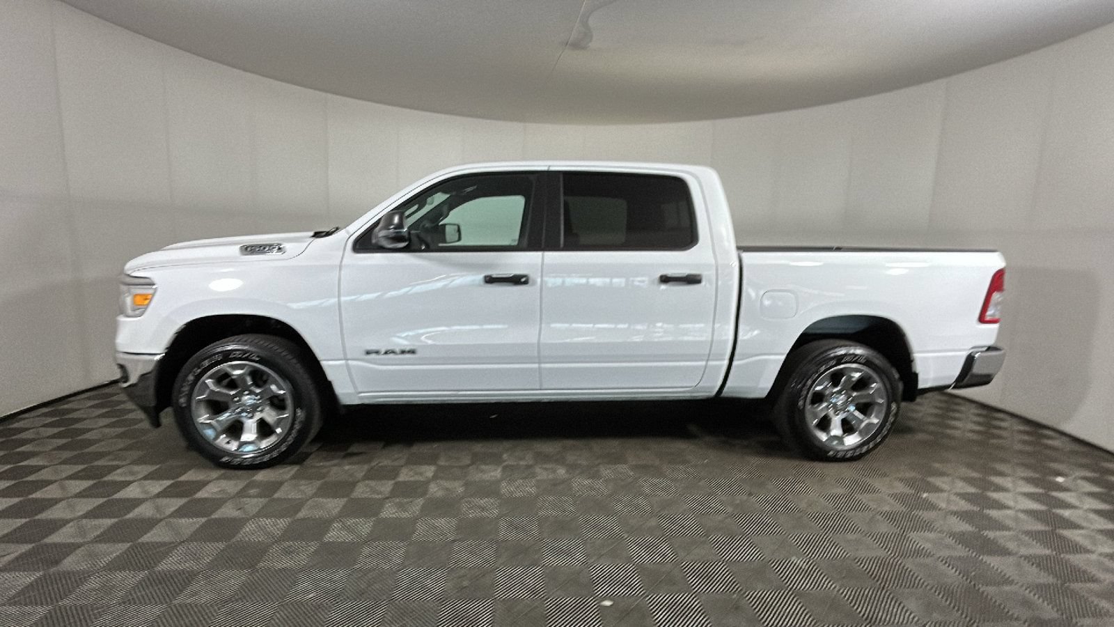 Used 2023 RAM 1500 Big Horn AWD/4WD image 7