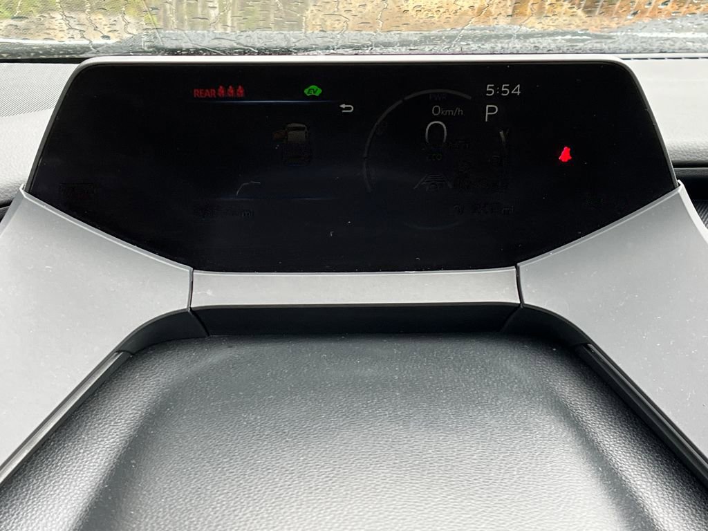 Used 2025 Toyota Prius LE FWD image 15