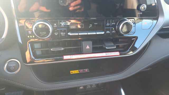 New 2026 Toyota Highlander Limited AWD/4WD image 22
