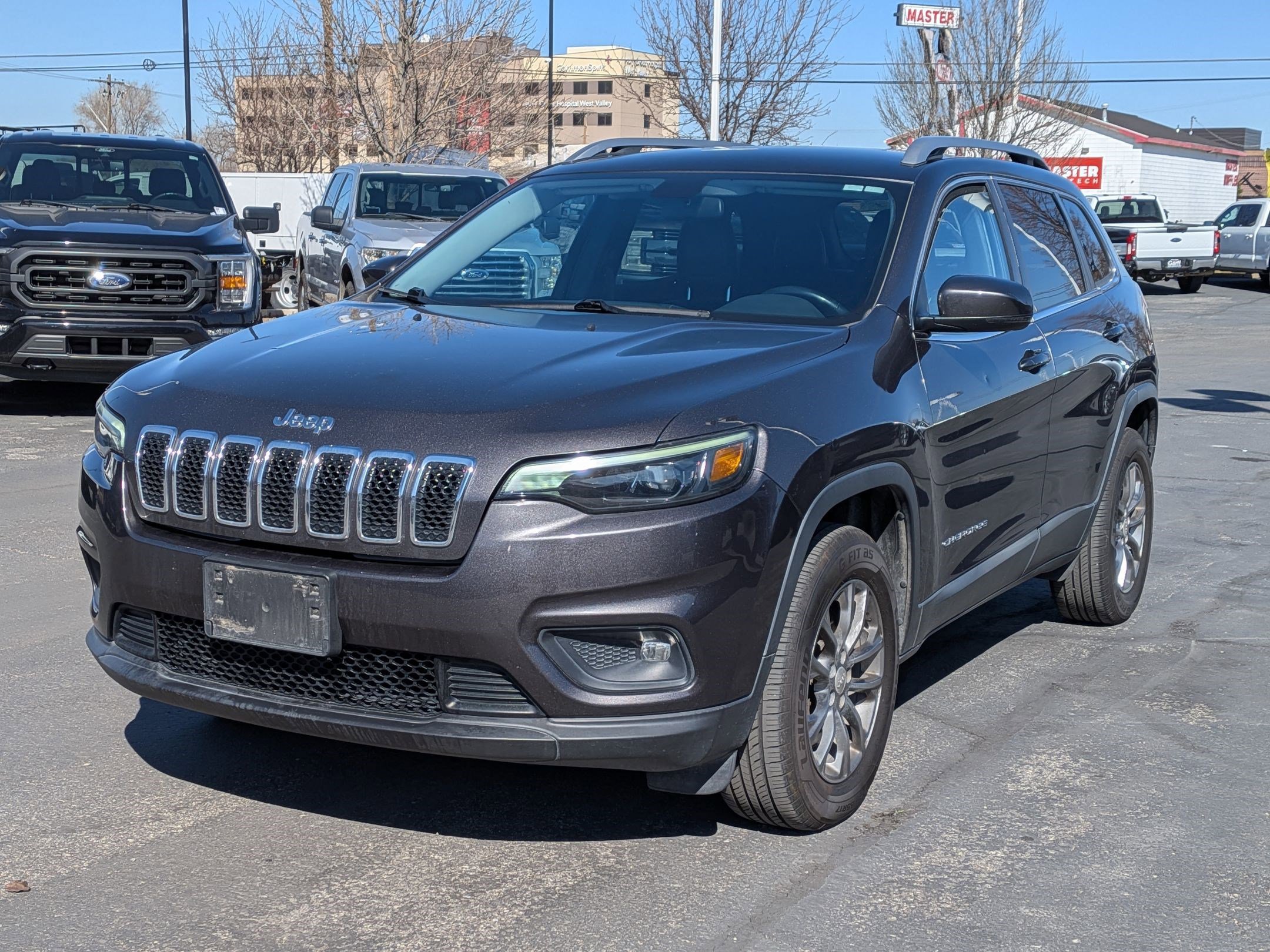 Used 2020 Jeep Cherokee Latitude Plus w/ Cold Weather Group image 10