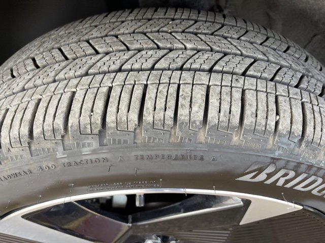 Used 2025 Nissan Kicks SR image 8