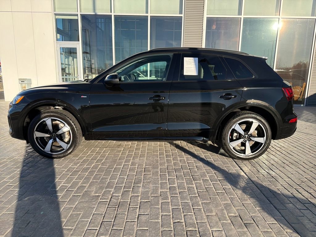 Used 2023 Audi Q5 2.0T Premium Plus w/ Premium Plus Package image 2