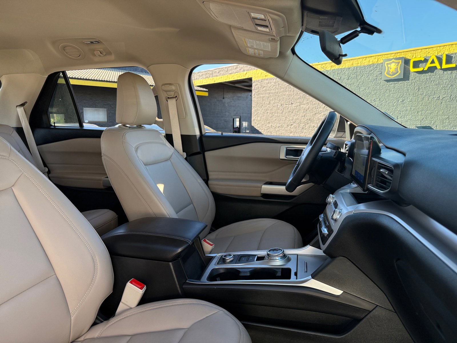 Used 2023 Ford Explorer XLT w/ Equipment Group 202A image 21