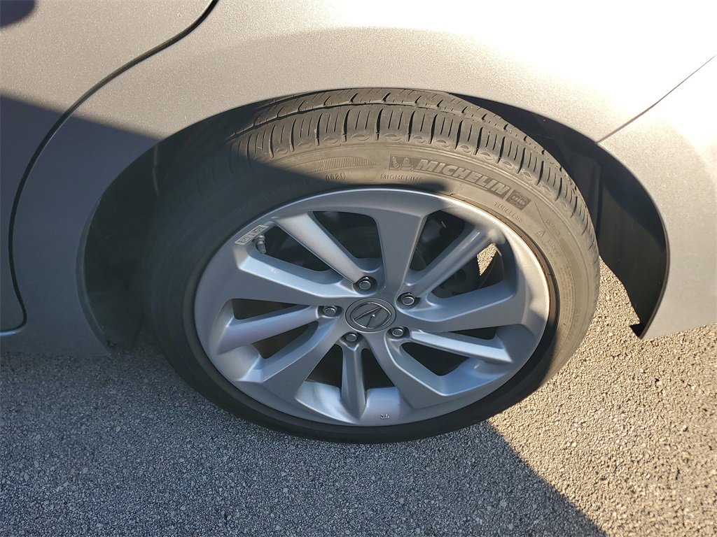 Used 2017 Acura ILX image 5