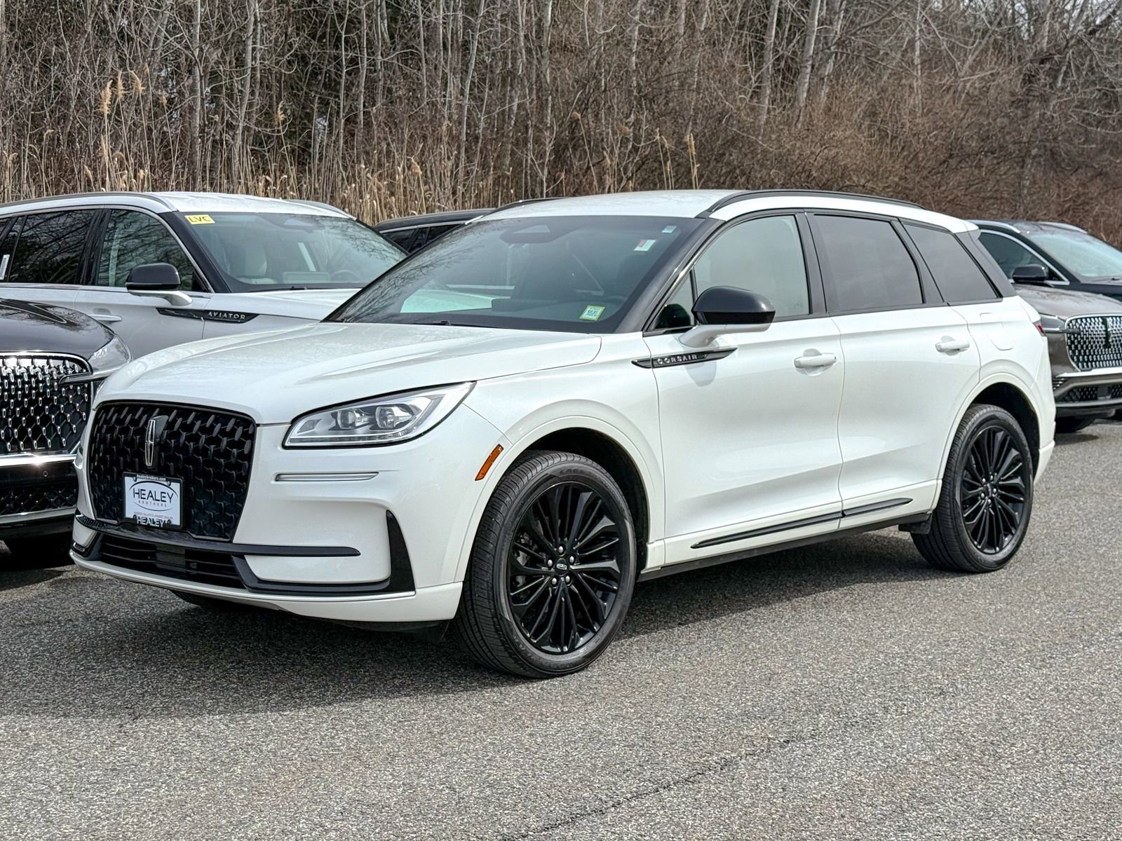 Used 2023 Lincoln Corsair Reserve w/ Jet Appearance Package image 3