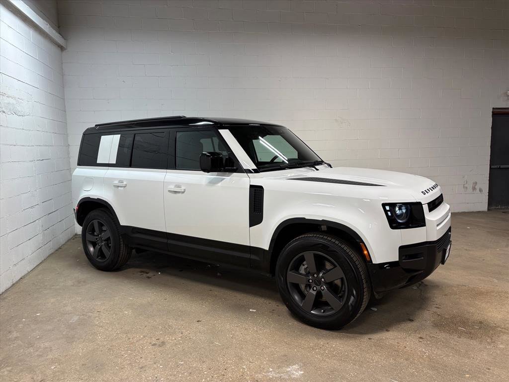 Used 2026 Land Rover Defender 110 X-Dynamic SE image 5