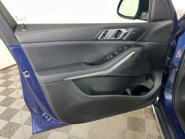 Used 2022 BMW X5 xDrive40i w/ Premium Package AWD/4WD image 9