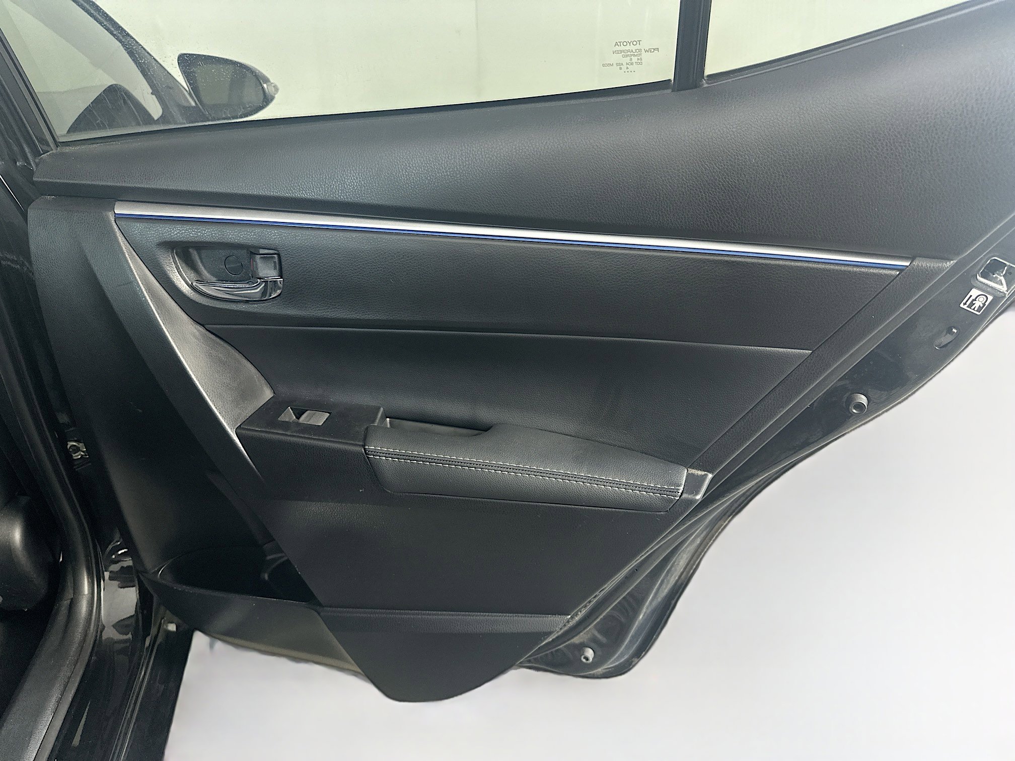 Used 2016 Toyota Corolla S FWD image 28