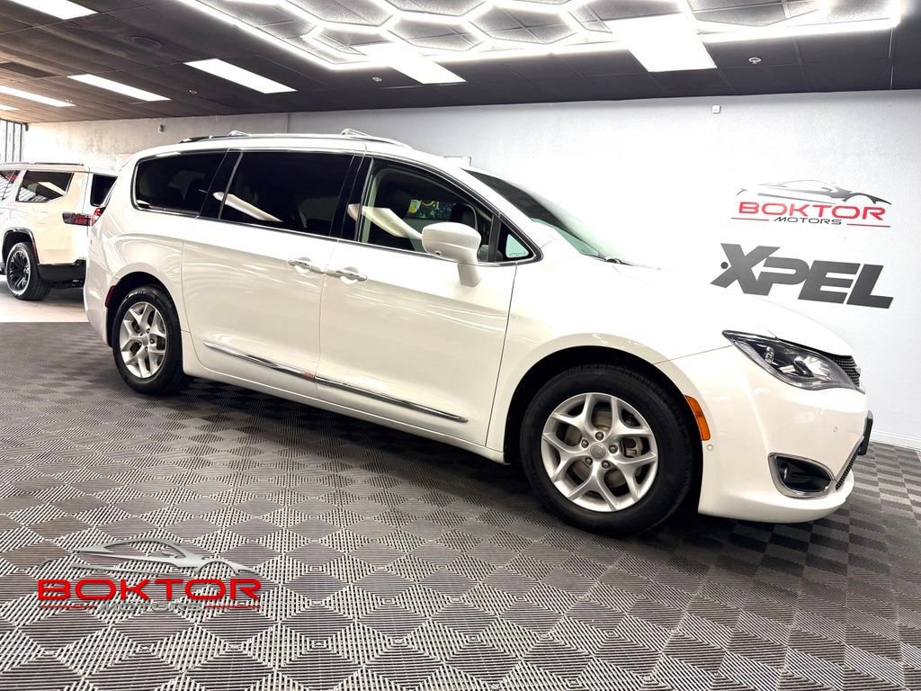 Used 2018 Chrysler Pacifica Touring-L Plus w/ Advanced Safetytec Group