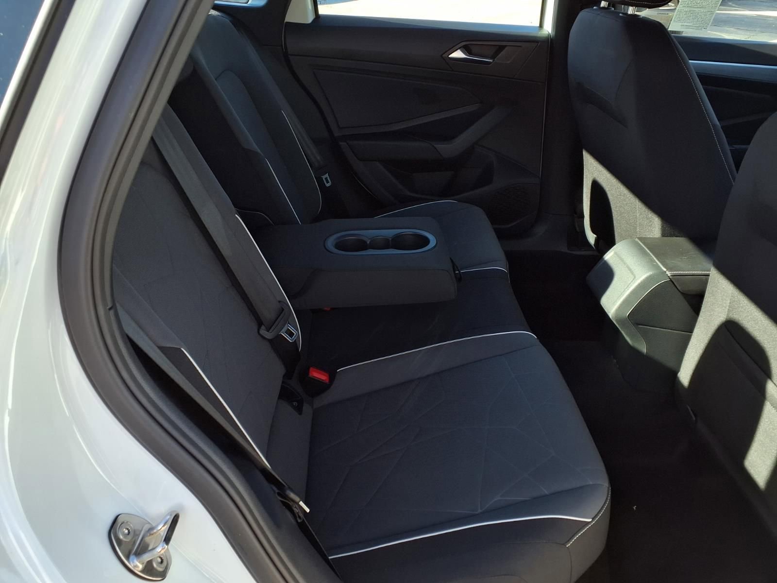 Certified 2025 Volkswagen Jetta Sport image 24