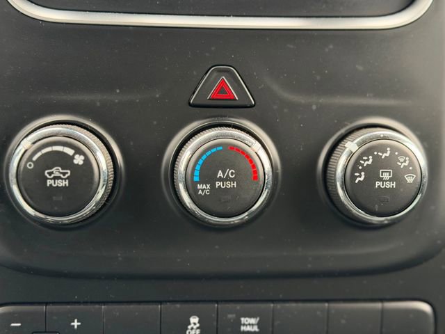 Used 2018 RAM 3500 Tradesman w/ Chrome Appearance Group image 32